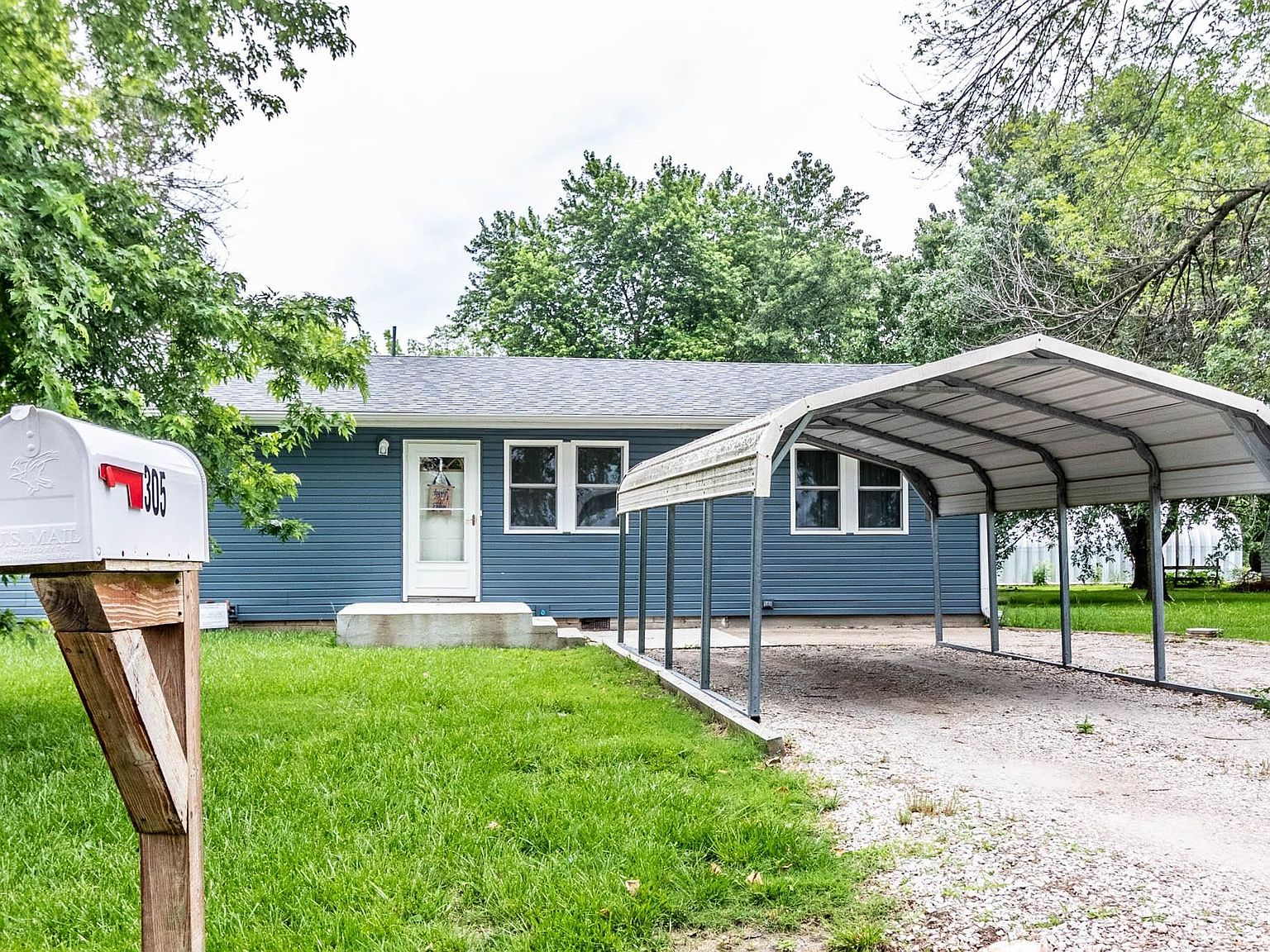 305 N Main St, Leeton, MO 64761 Zillow