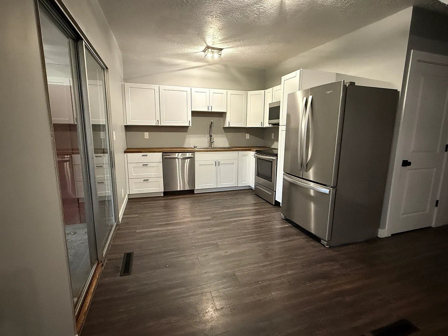 3 bed, 1700 sqft, $1,800 — Photo 3