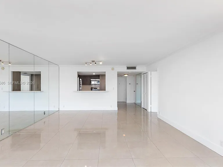 1901 Brickell Ave #B1903 — Photo 5