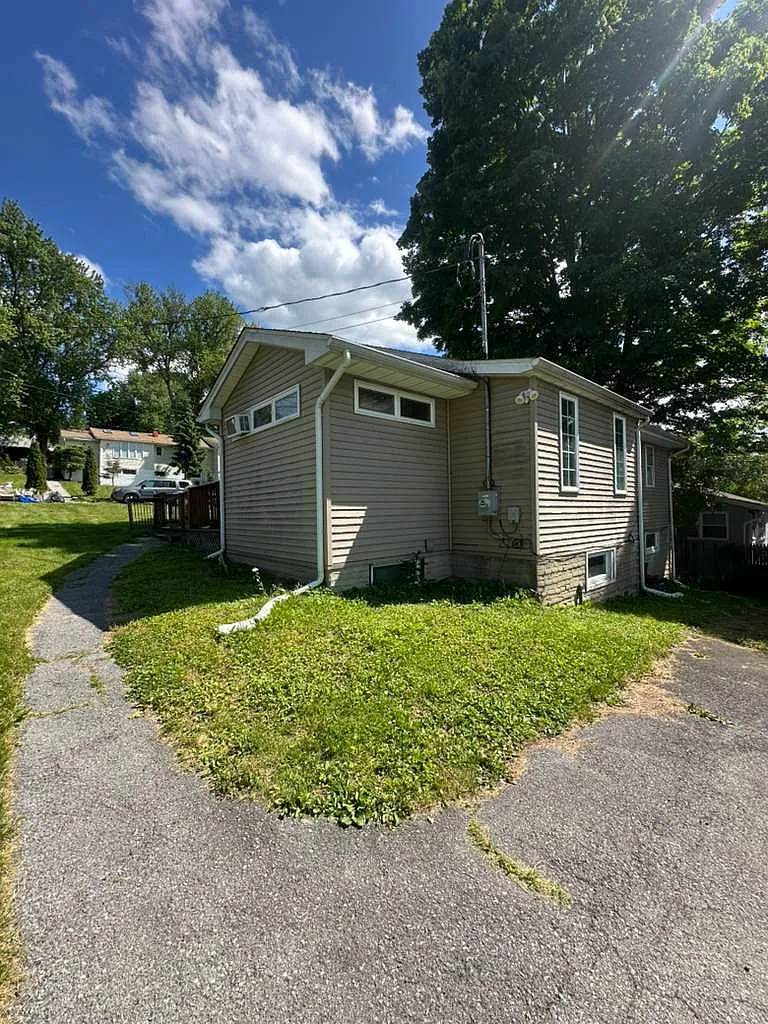 2 bed, $2,200 — Photo 3