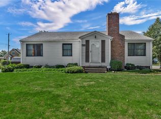 873 Mineral Springs Rd, West Seneca, NY 14224