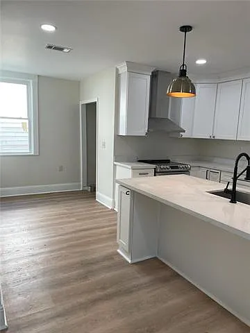 2209 Foucher St — Photo 7