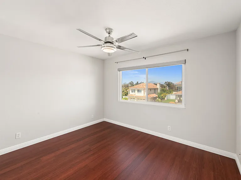 1068 Pacific Hill St — Photo 50