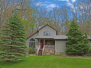 17 Goldfinch Ln, Terra Alta, WV 26764