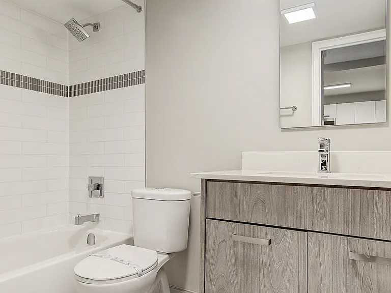 88 Erskine Ave — Photo 28