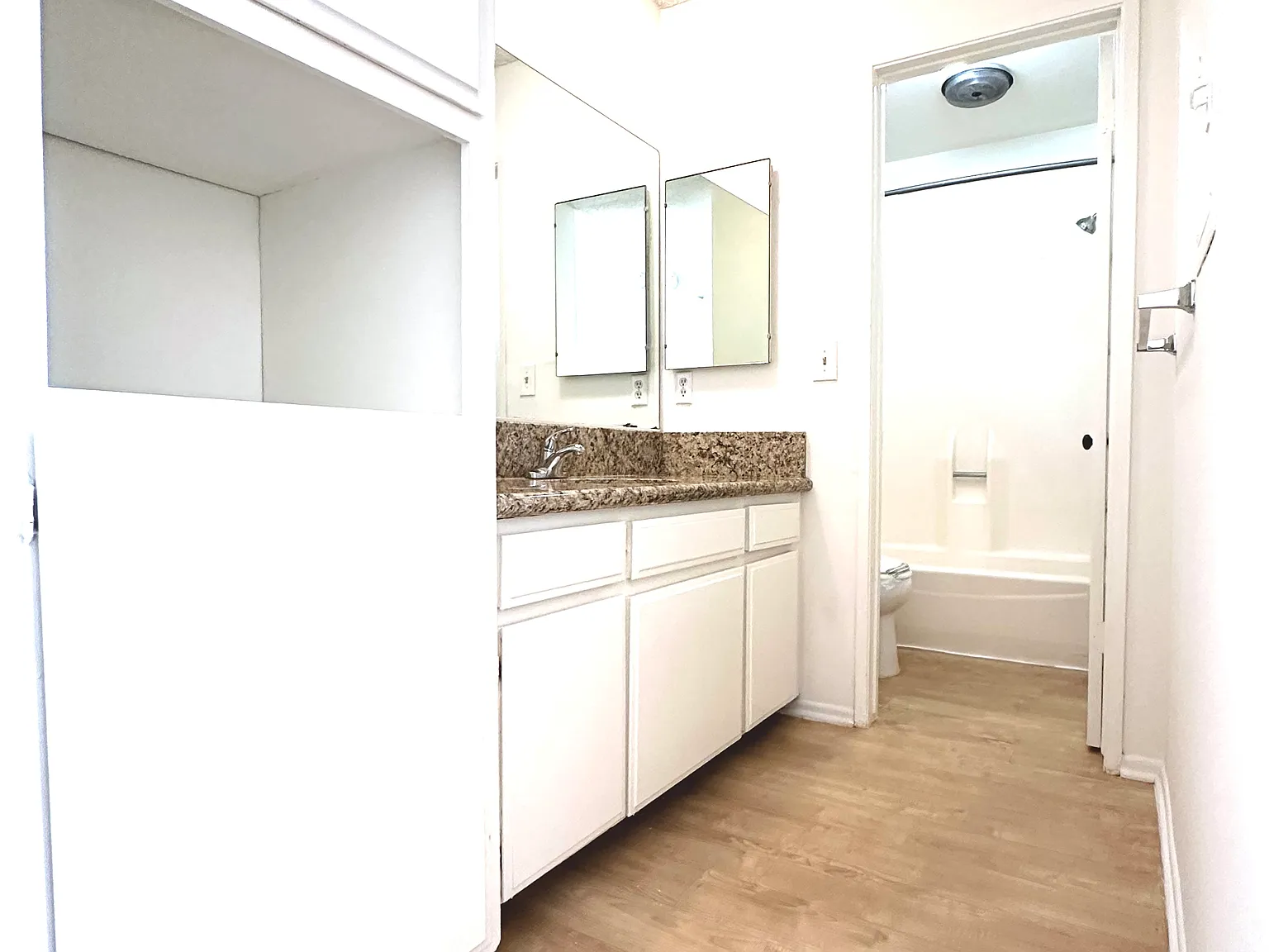1 bed, 700 sqft, $2,195 — Photo 2