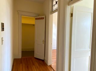 104 Queensberry St APT 11, Boston, MA 02215