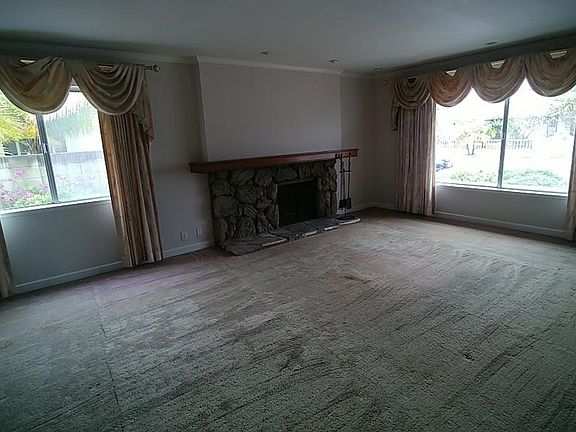 3rd image of 8932 Palos Verdes Ave