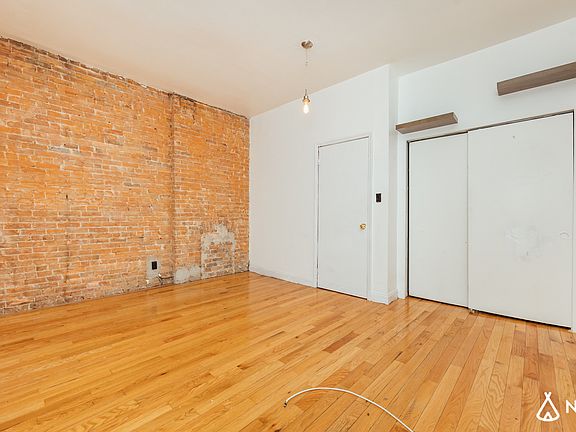 3rd image of 352 Lafayette Ave #3G