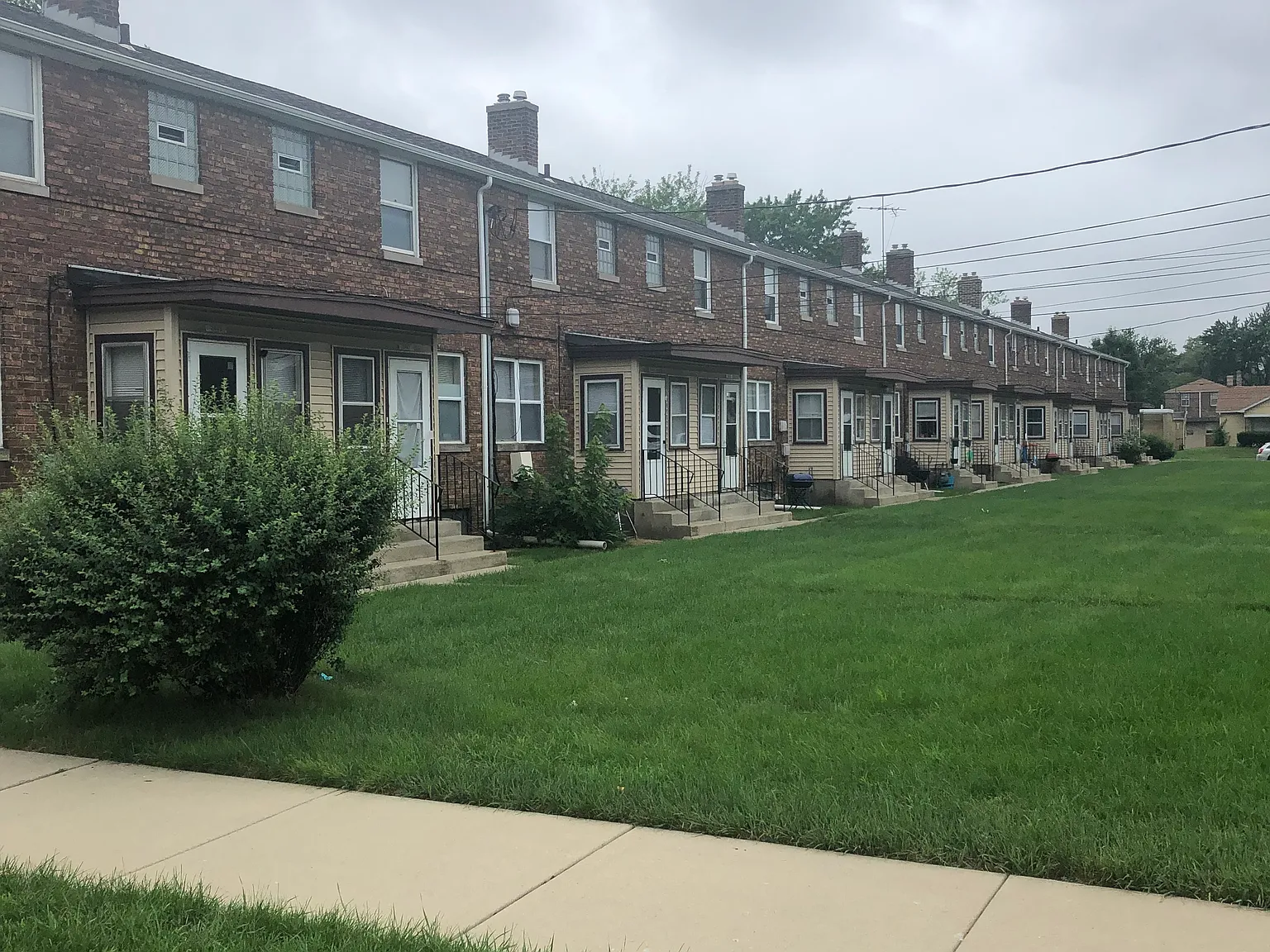 2 bed, 1200 sqft, $1,595 — Photo 2