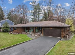 725 Howard Rd, Ridgewood, NJ 07450