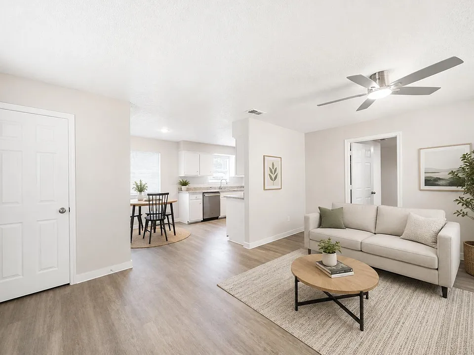 172 Gaskins St