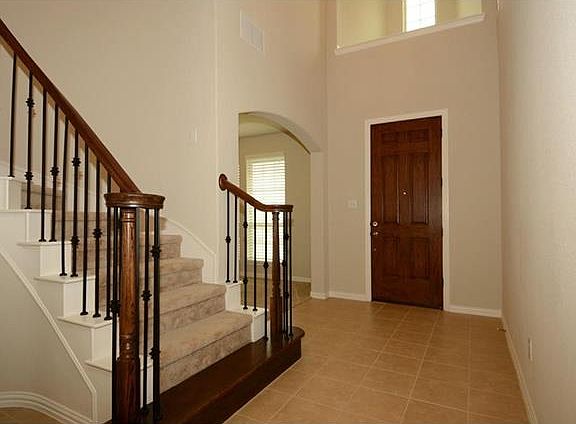2nd image of 2100 Indigo Dr