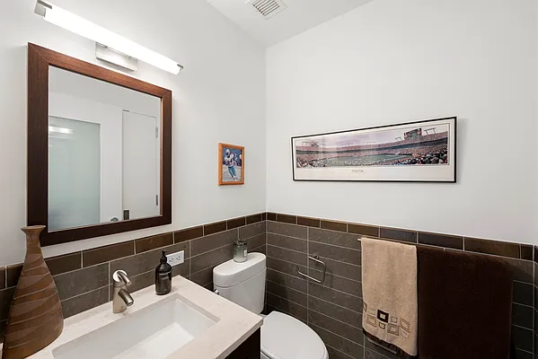 Rented by Compass | media 9