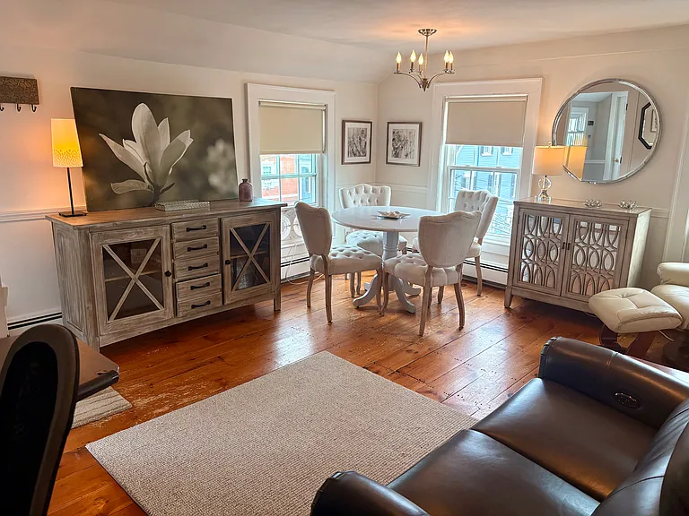 77 Pleasant St #5 — Photo 1