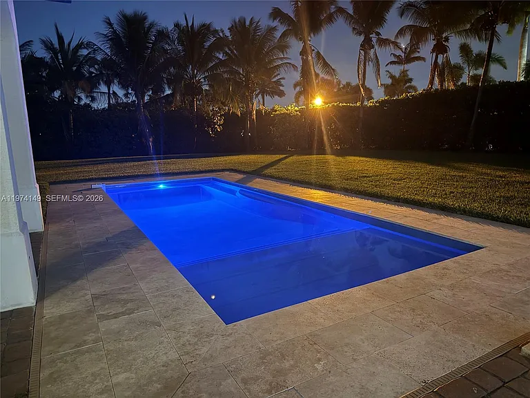 1460 SW 125th Ave — Photo 6