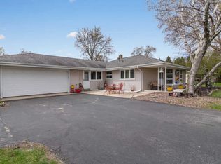3025 Arbor Dr, Brookfield, WI 53005