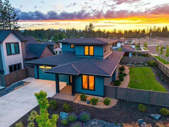 2971 Polarstar Ave, Bend, OR 97703