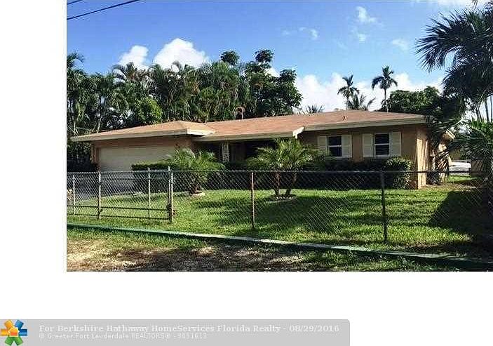 1st image of 4448 SW 28th Ter