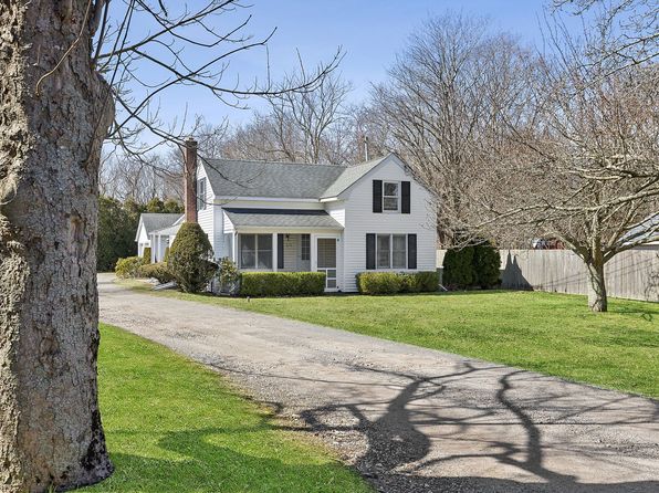 875 Alvahs Ln, Cutchogue, NY 11935