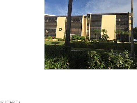 1st image of 4815 S Landings Dr APT 204