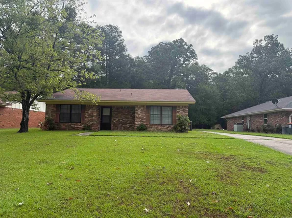 6504 S Mulberry St, Pine Bluff, AR 71603