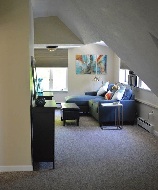 1st image of 536 Woodford St #2BR