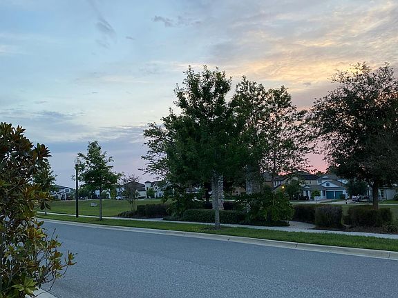 3rd image of 9276 Woodcrane Dr