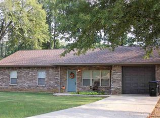 206 Rowe Ave, Longview, TX 75605