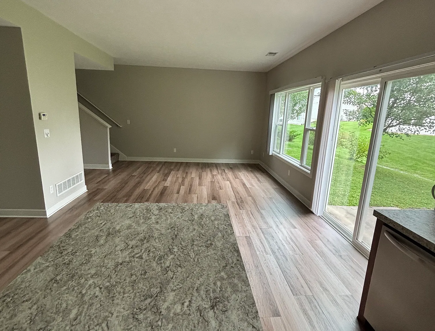 3 bed, 2.5 bath, 1500 sqft, $2,195 — Photo 4