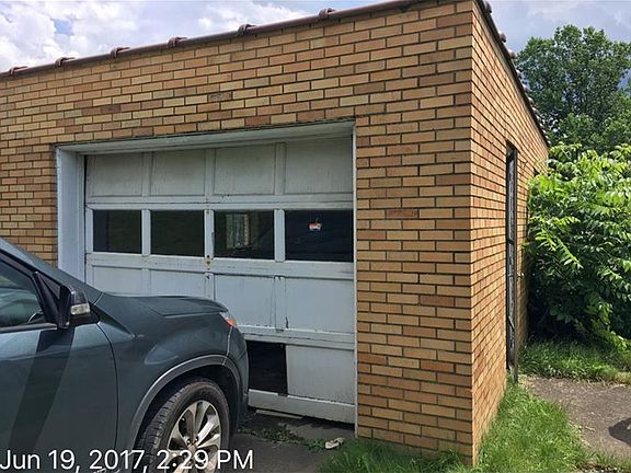 2nd image of 524 Haig St