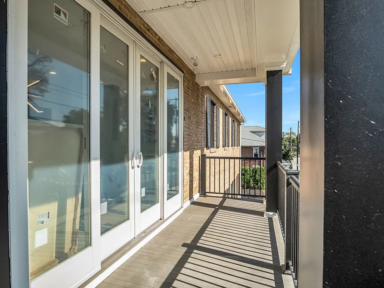 1309 Bridge St #E — Photo 30