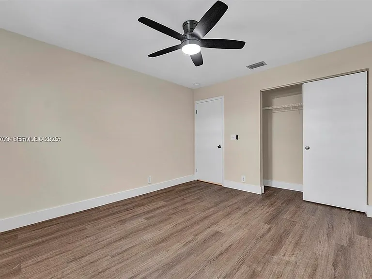 1406 NW 8th St — Photo 27
