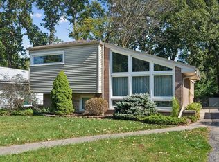 1237 Eastwood Ave, Highland Park, IL