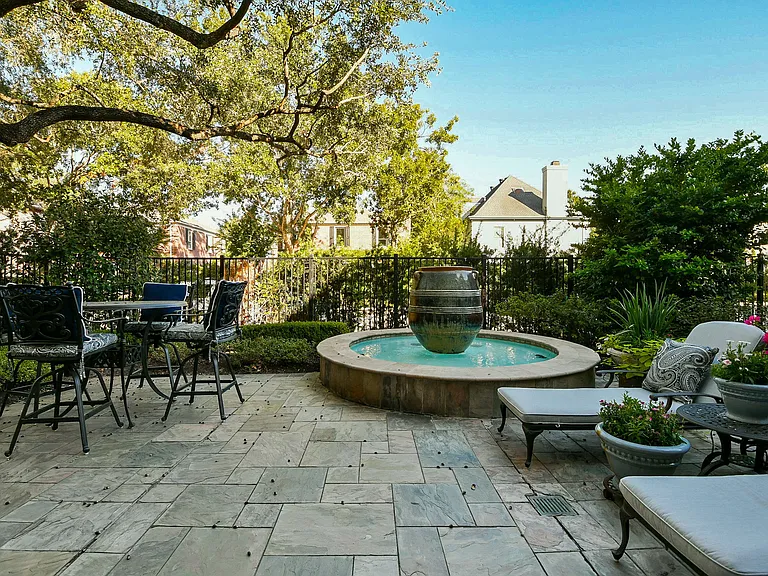 2808 Mid Ln — Photo 16