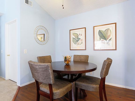 5th image of 2319 Archwood Ln Unit 121