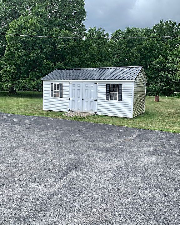 2nd image of 5008 S Newstead Rd