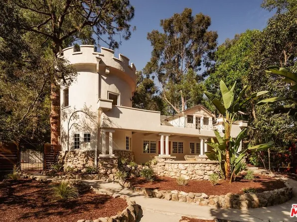 8337 Lookout Mountain Ave, Los Angeles, CA 90046