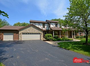 37 Sequoia Rd, Hawthorn Woods, IL 60047