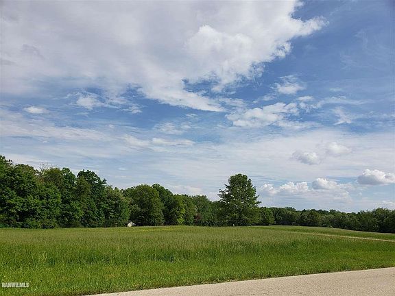 2nd image of 3-433 White Tail Cir