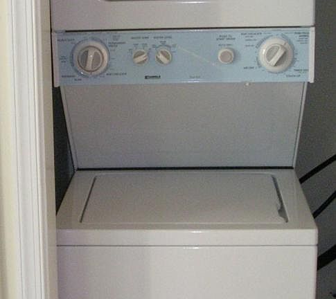 Washer/Dryer Included