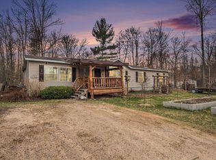 8981 Ferris Rd, Howard City, MI 49329