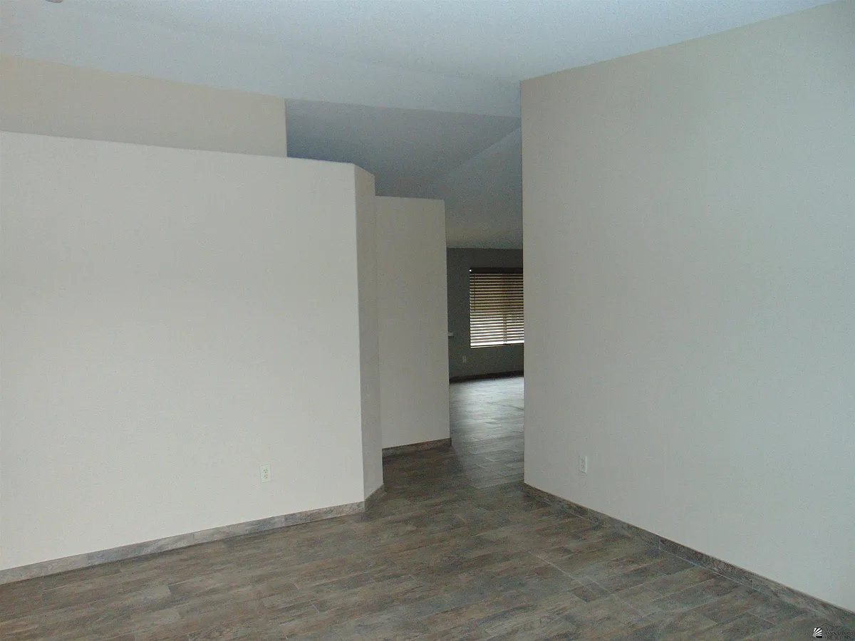 Building Photo - 6274 E 43rd St