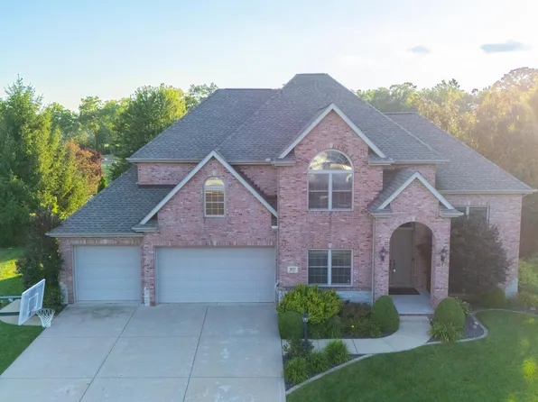 1617 Grandlake Ct, Pekin, IL 61554