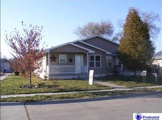 733 Rogers Ln, Fremont, NE 68025