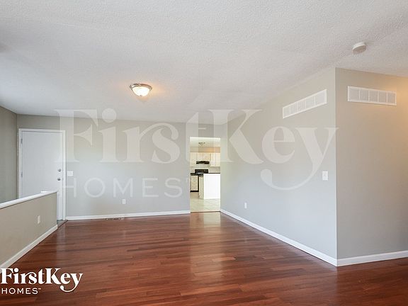 5th image of 2727 Dividend Park Dr
