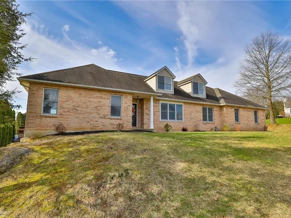 1814 Ironwood Dr, Easton, PA 18040