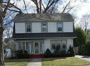 240 Oliver Rd, New Haven, CT 06515