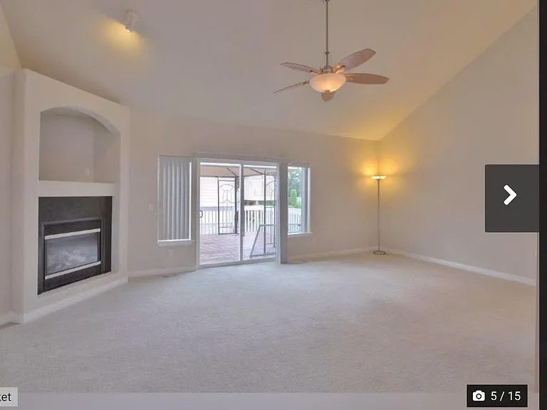 10041 SE 220th St — Photo 2