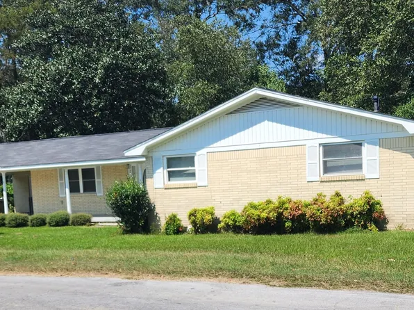 211 Bobby Beasley St, Seminary, MS 39479